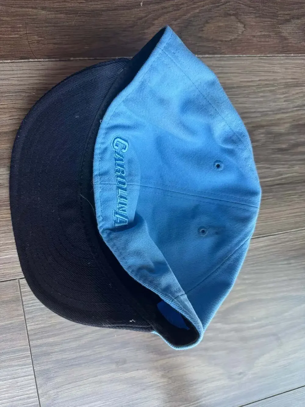 New Era 59FIFTY North Carolina Tar Heels Fitted Hat Size 7 3/8